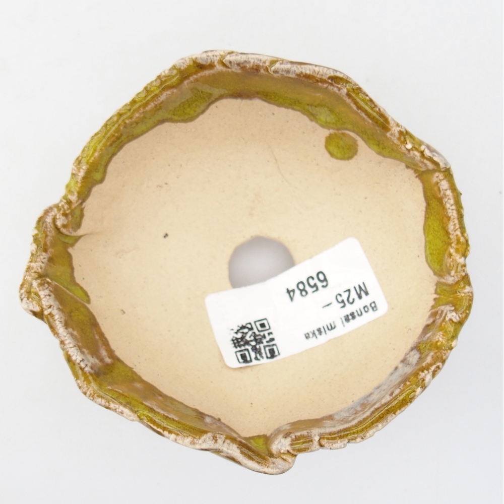 Ceramic shell 9 x 8,5 x 5 cm , yellow