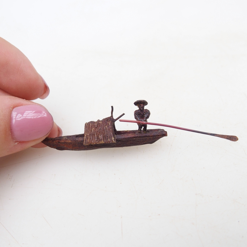 Metal figurine