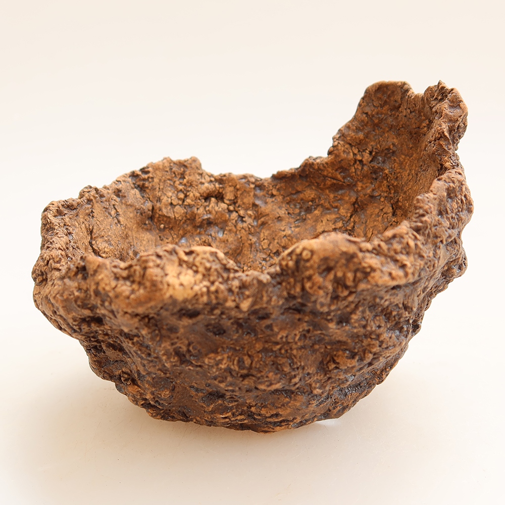 Ceramic Shell, 9 x 9 x 8.5 cm, brown