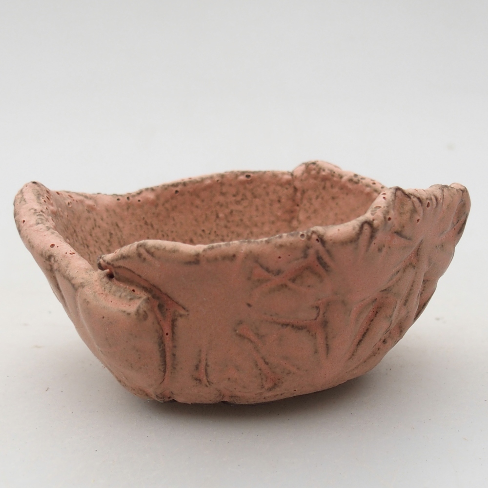 Ceramic Shell 9 x 8 x 4 cm , colour pink