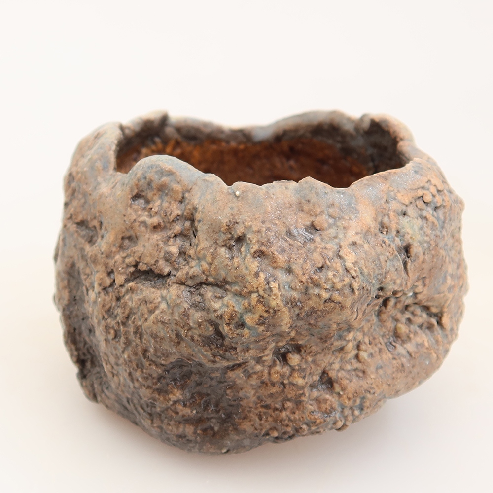 Ceramic Eggshell  6 x 5.5 x 5.5 cm, blue