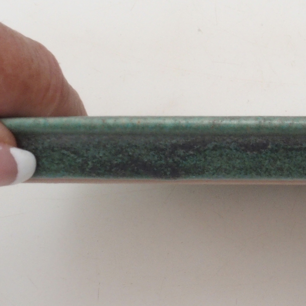 Ceramic saucer H08 - 22.5 x 16 x 1 cm - green