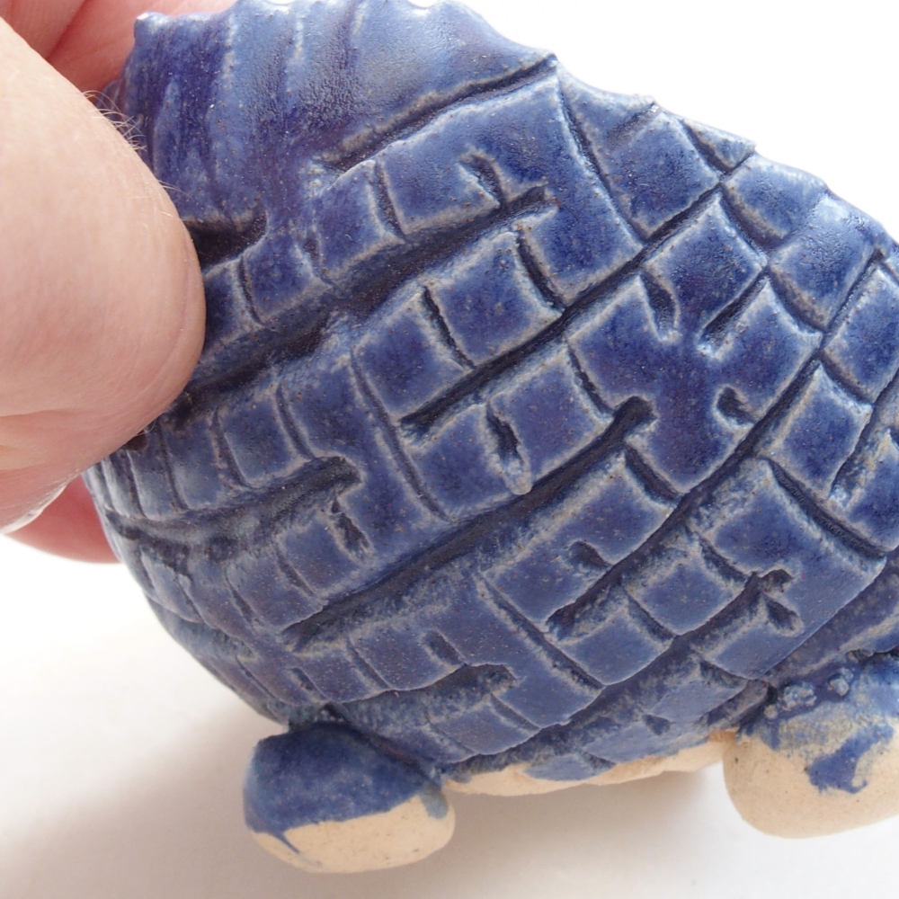Ceramic shell 7 x 7 x 6 cm, color blue