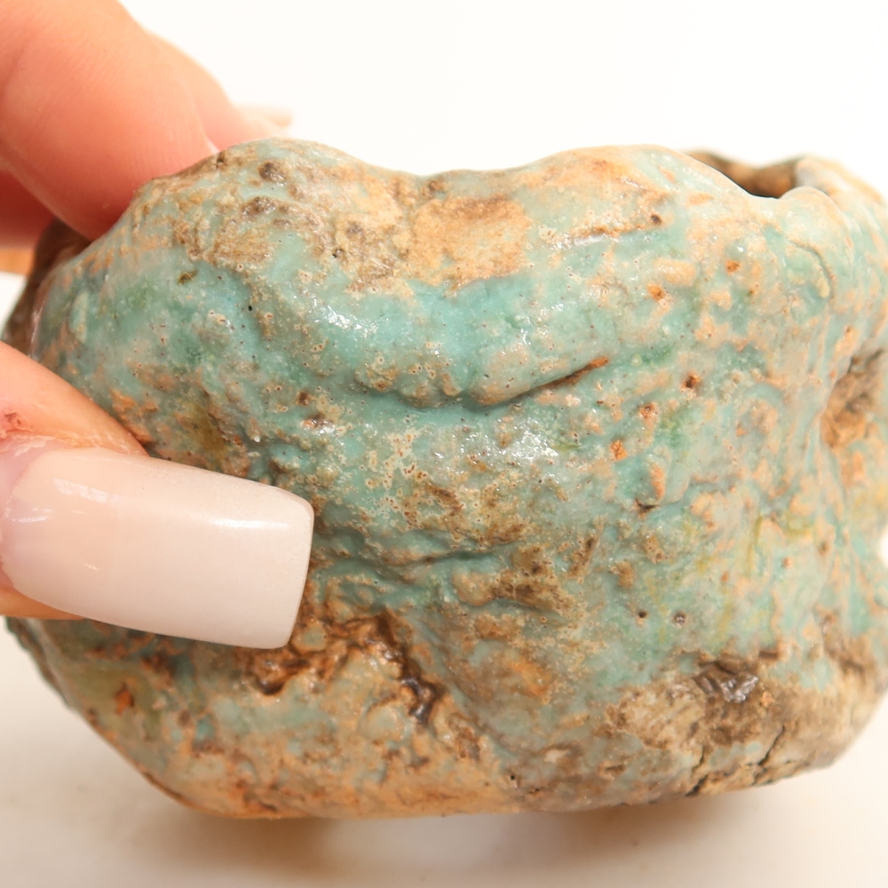 Ceramic Eggshell, 7.5 x 7 x 5.5 cm, green