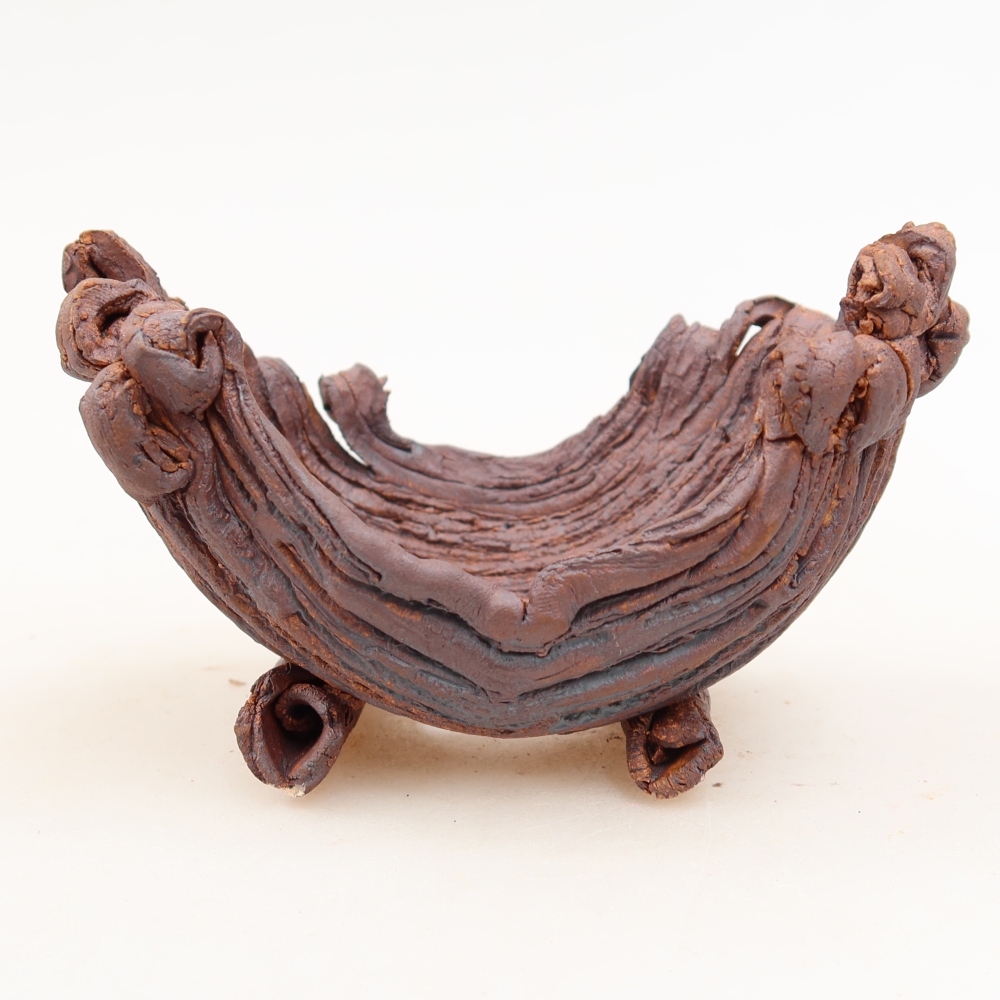 Ceramic Shell, 12 x 8 x 7 cm, brown
