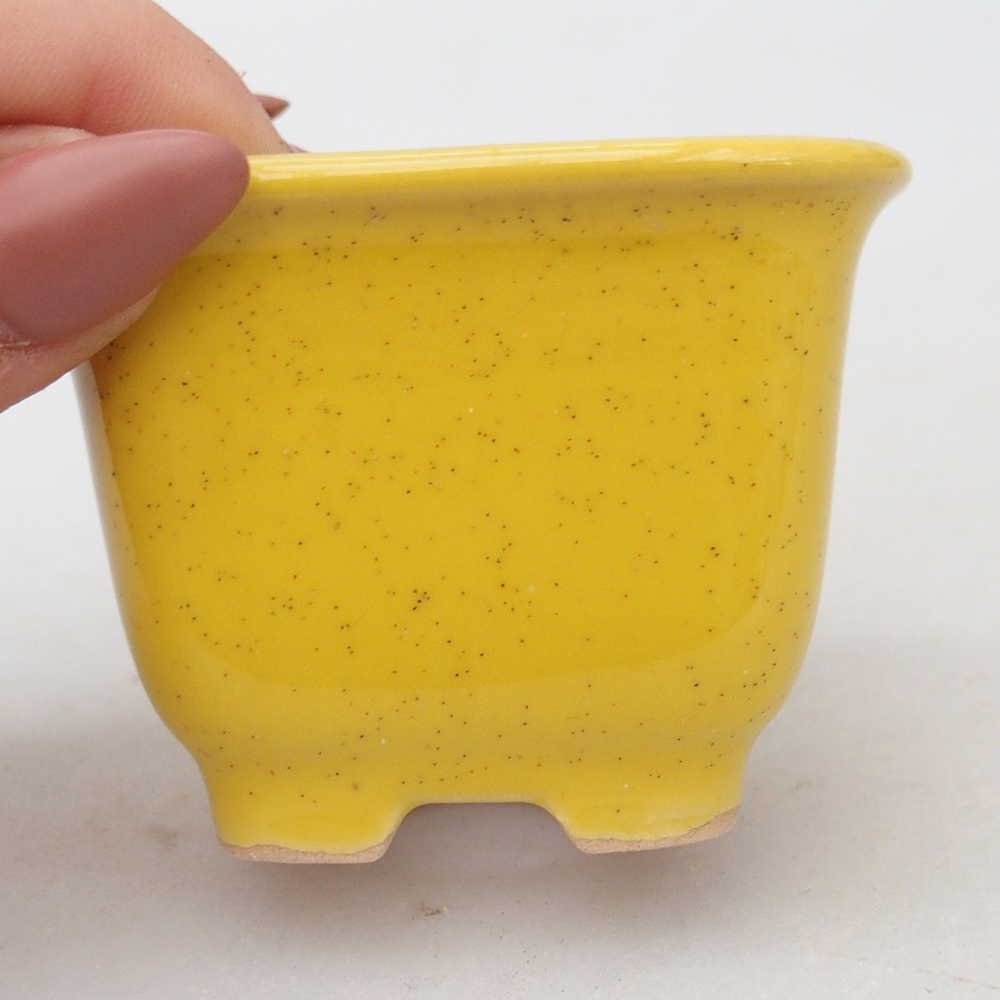 Ceramic bonsai bowl 6,5 x 6,5 x 5 cm, yellow