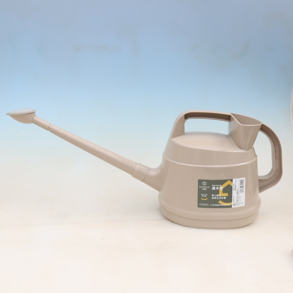 4.5-Liter Plastic Watering Can, Gray