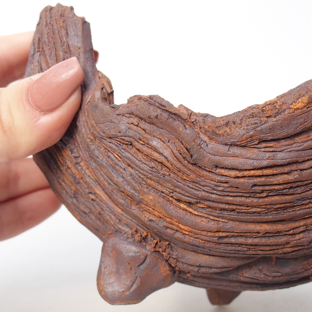 Ceramic shell 14 x 12 x 9,5 cm , colour brown