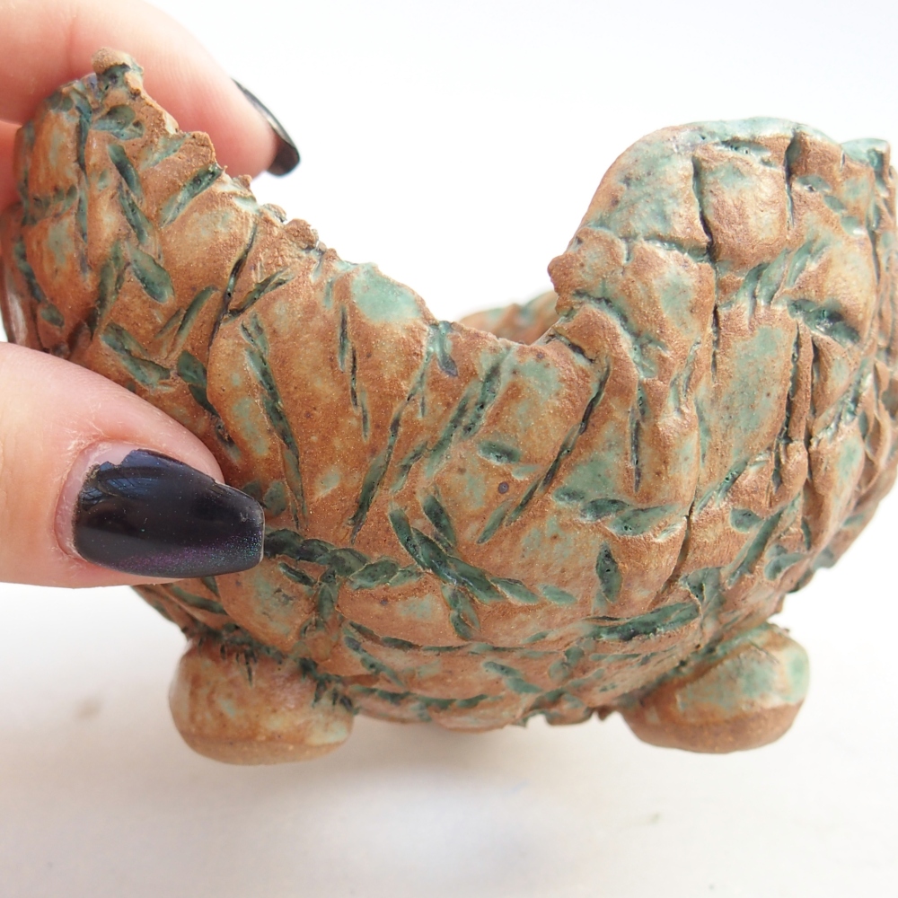 Ceramic Shell 10 x 9,5 x 6,5 cm , colour brown-green