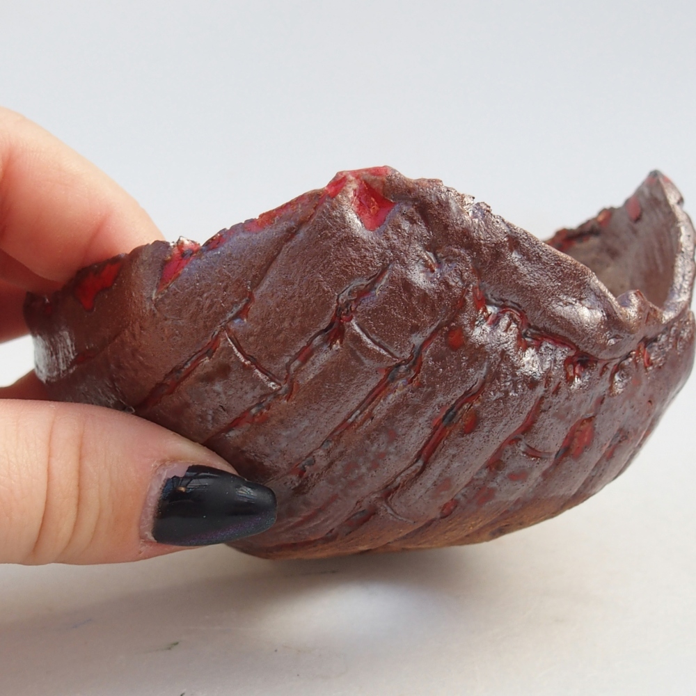 Ceramic Shell 10 x 9,5 x 5,5 cm , colour brown