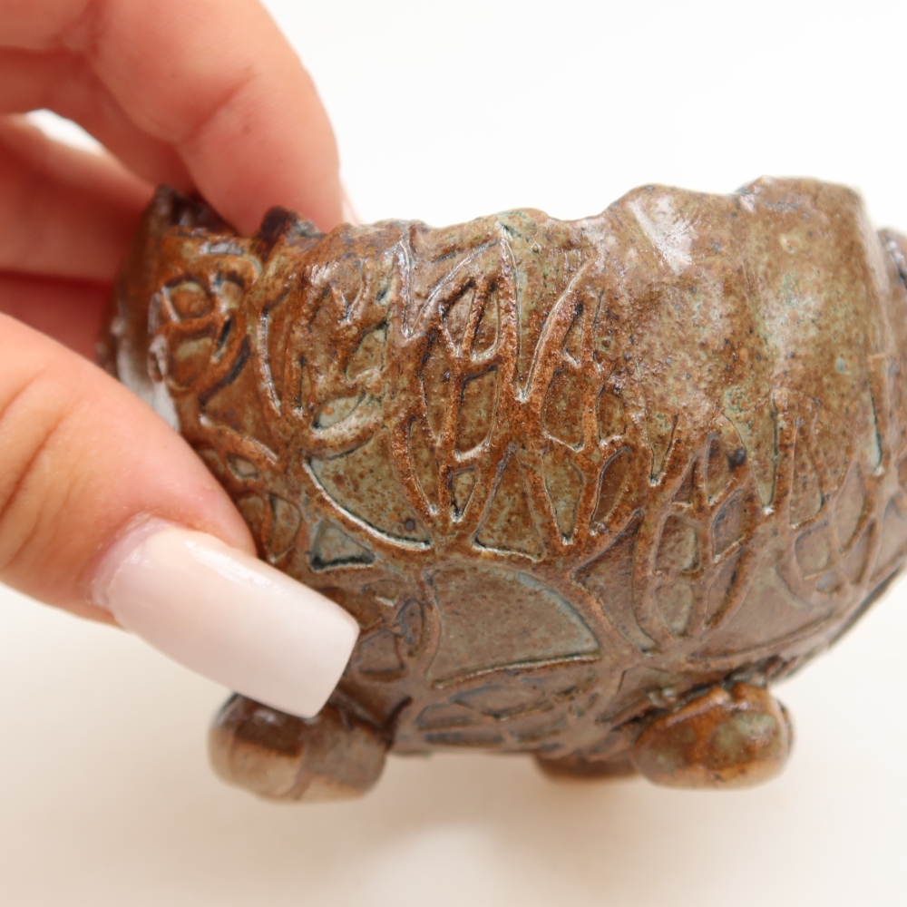 Ceramic Shell, 8.5 x 8.5 x 7 cm, brownish-green