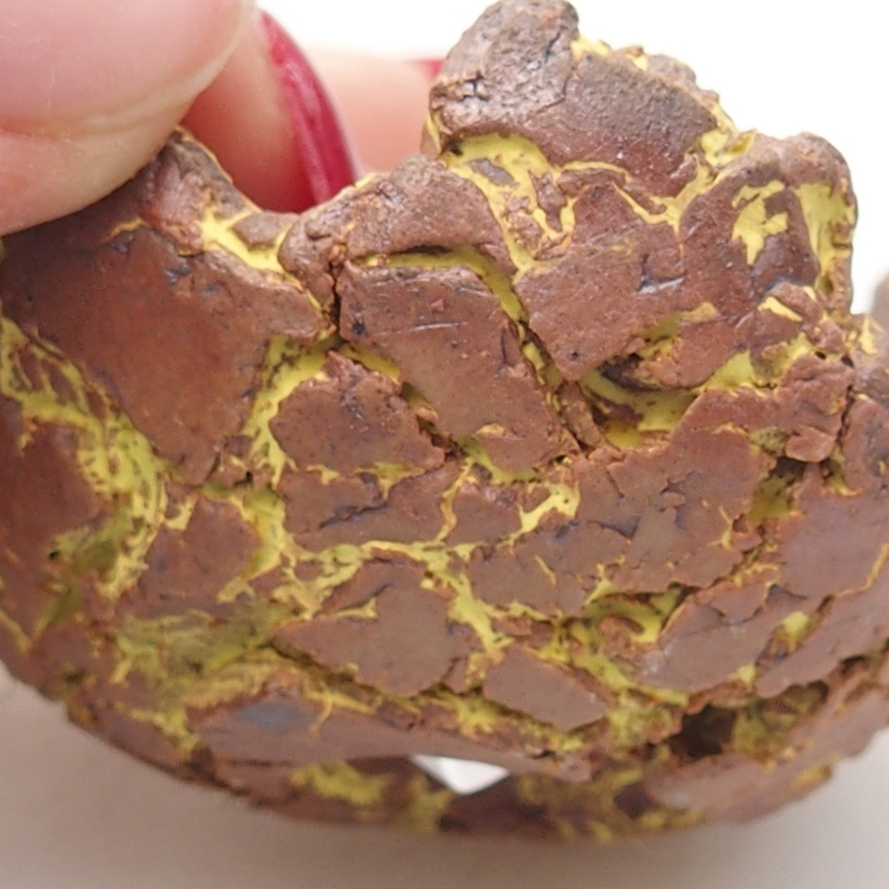 Ceramic Shell 5,5 x 5 x 4 cm , colour yellow