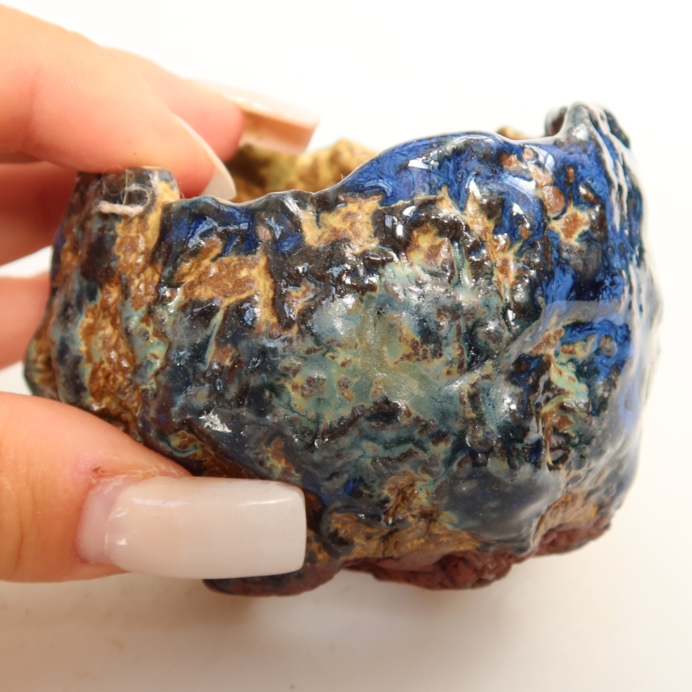 Ceramic Shell, 7 x 7 x 5.5 cm, blue-brown