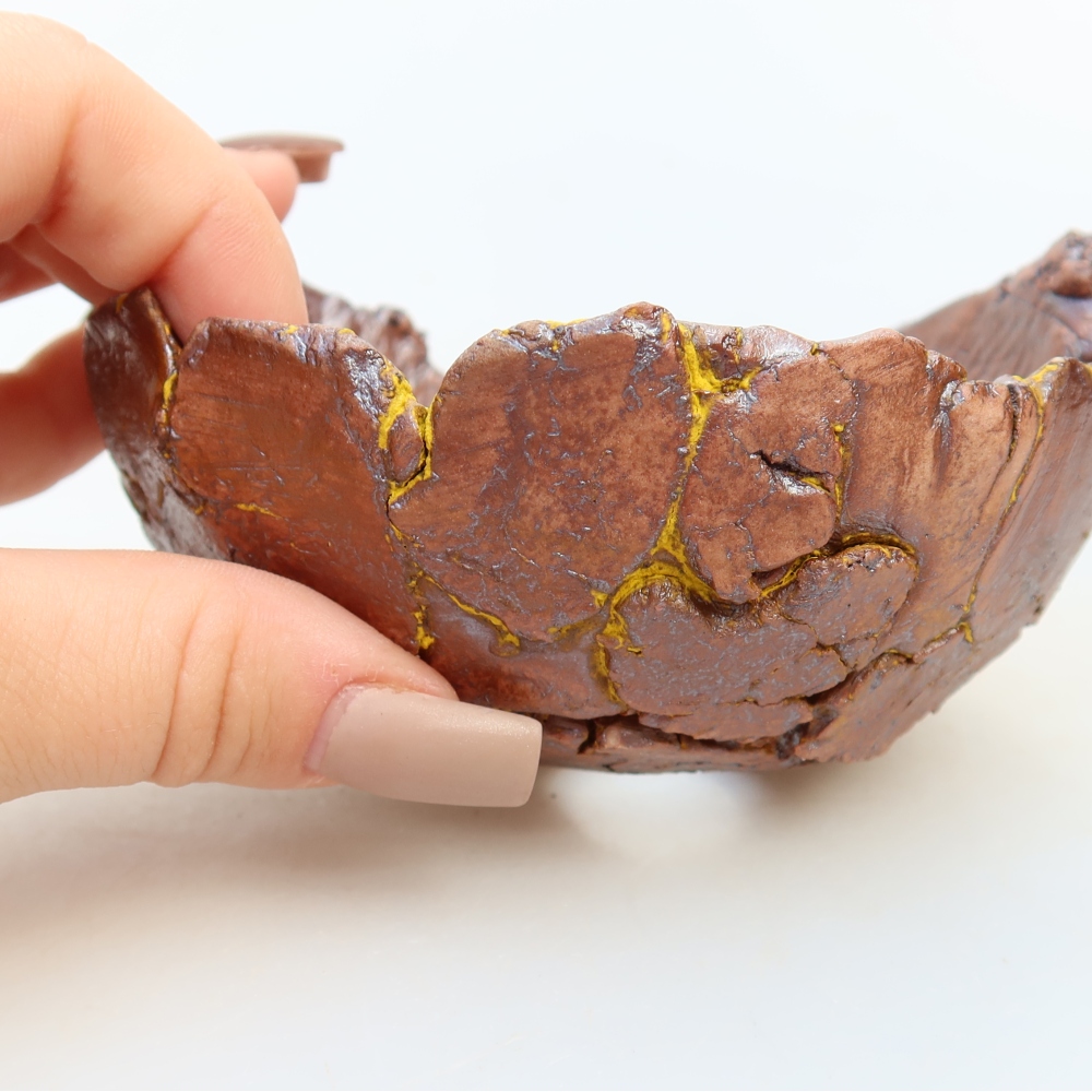 Ceramic Shell, 11 x 10 x 6 cm, yellow