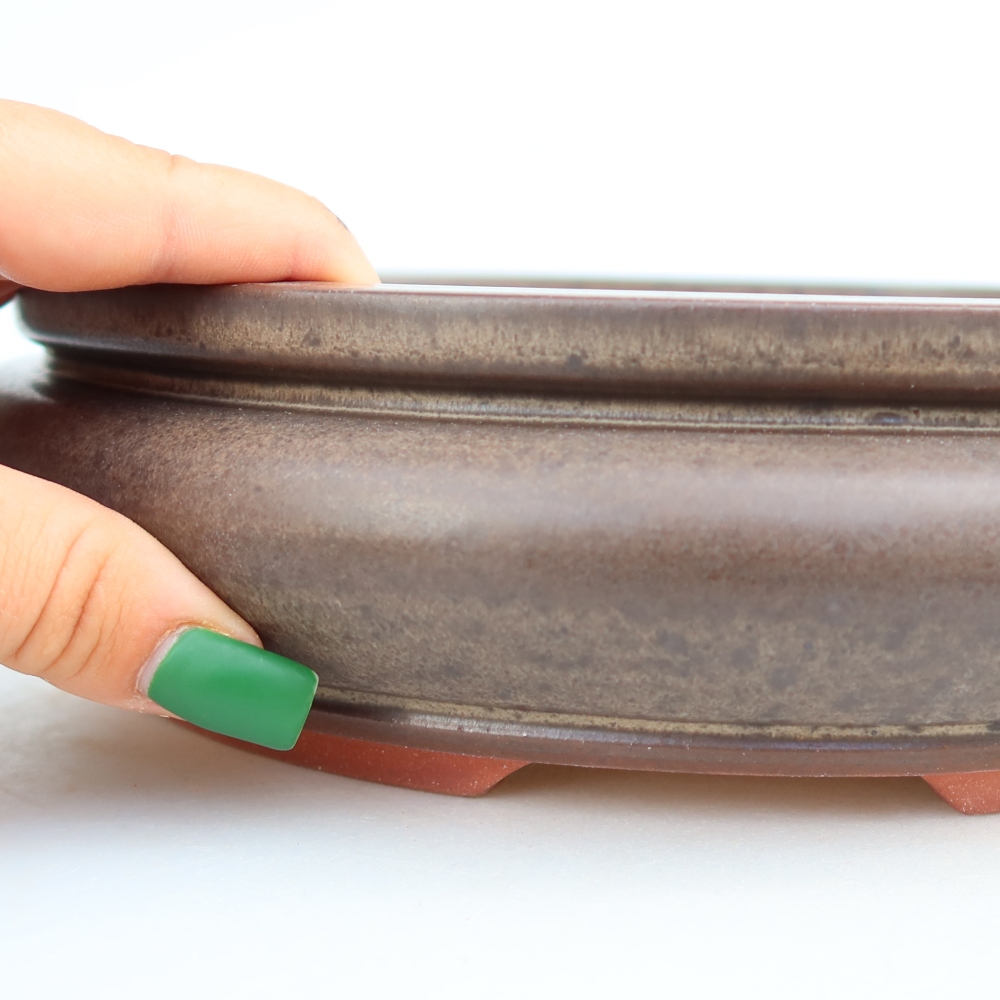 Ceramic Bowl  23.5 x 23.5 x 7 cm, brown