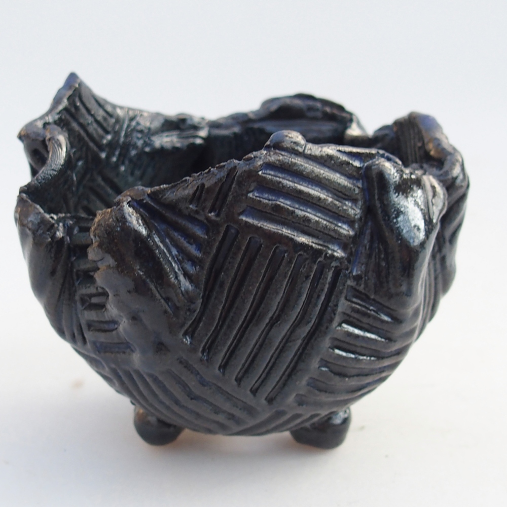 Ceramic shell 8 x 8 x 8 cm , colour blue