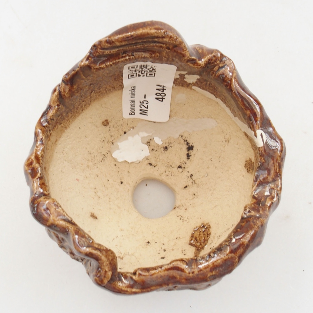 Ceramic shell 7 x 7 x 7,5 cm, color brown