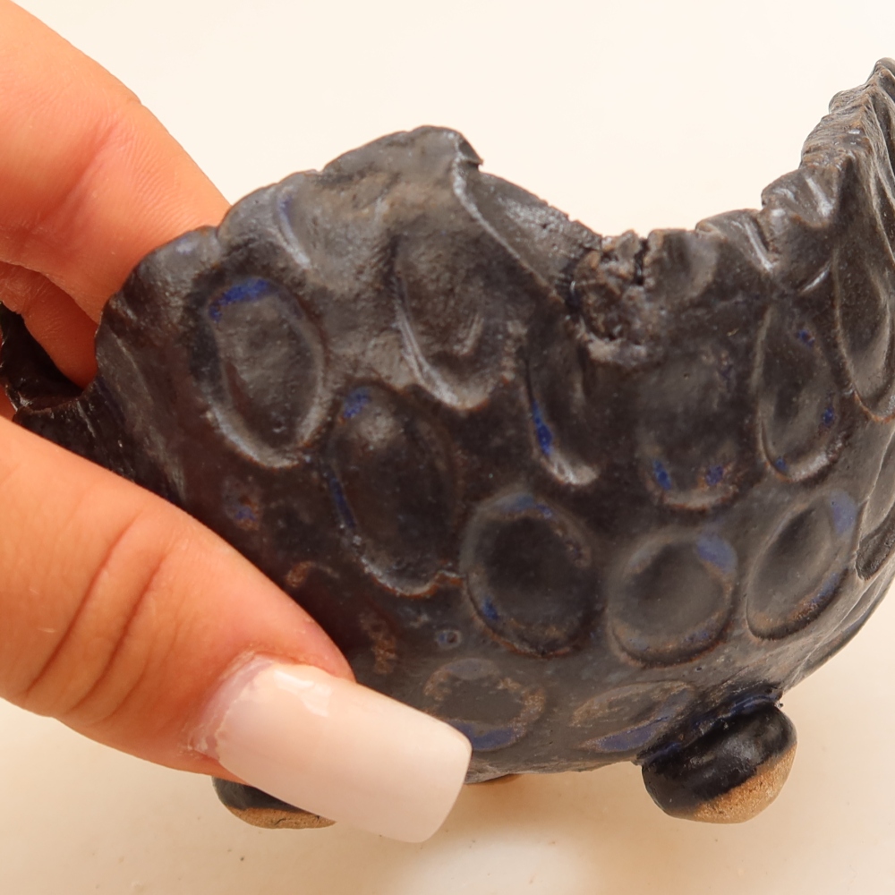 Ceramic Shell  10.5 x 10 x 7.5 cm, black-blue