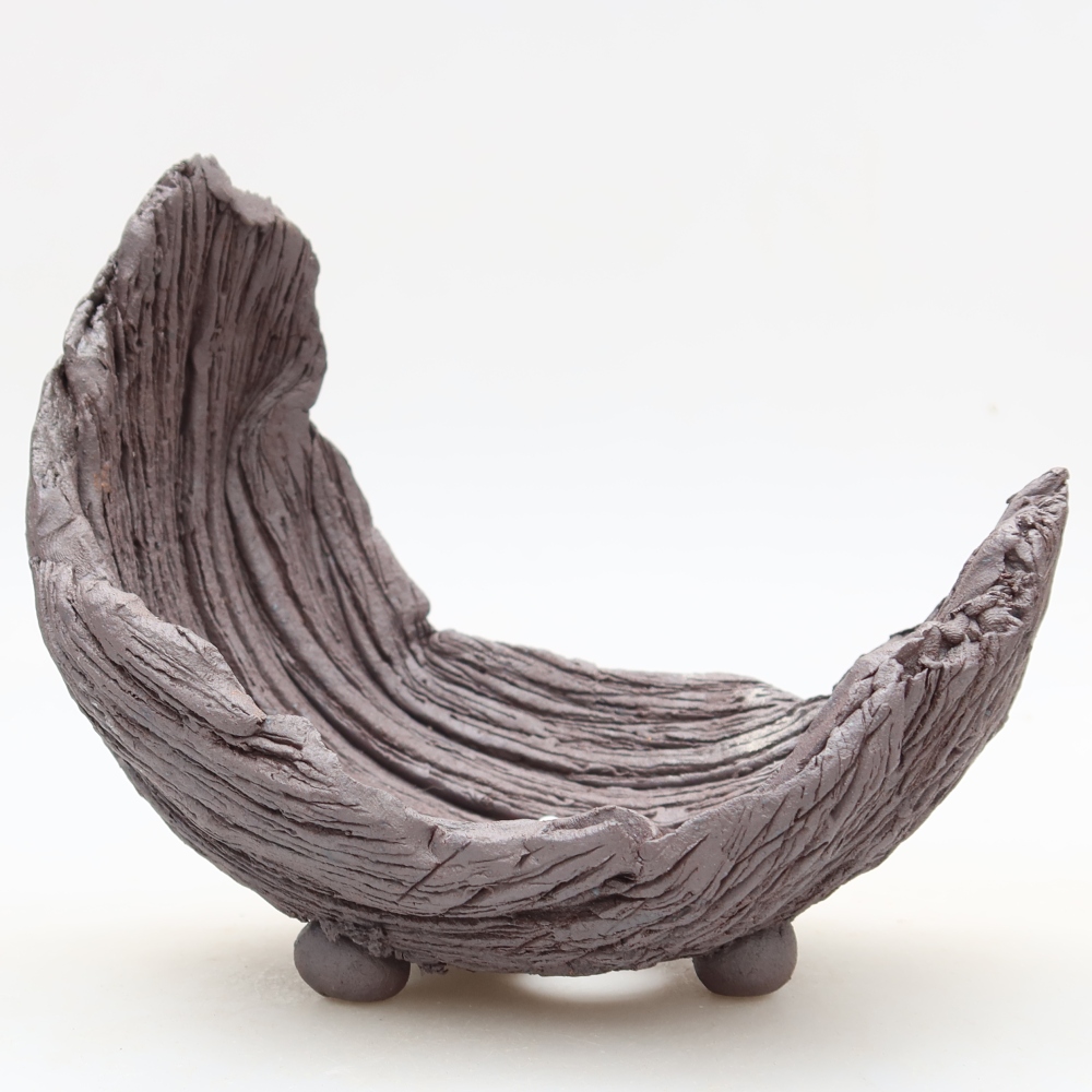Ceramic Shell  15 x 11 x 14 cm, brown