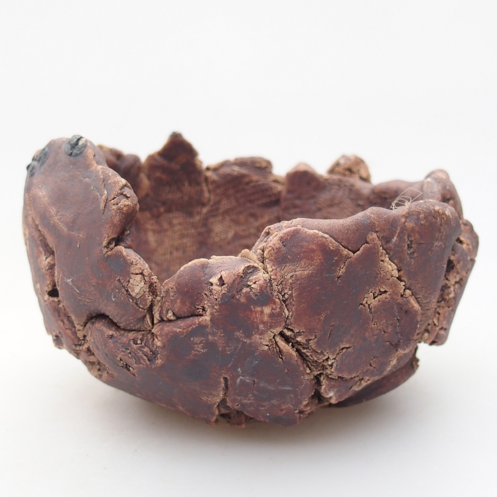 Ceramic Shell 9 x 8,5 x 6 cm , colour brown