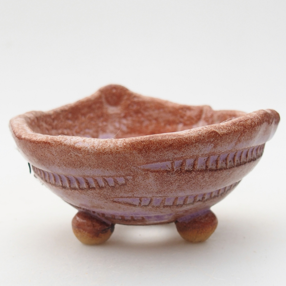Ceramic shell 9 x 8,5 x 6,5 cm , colour purple