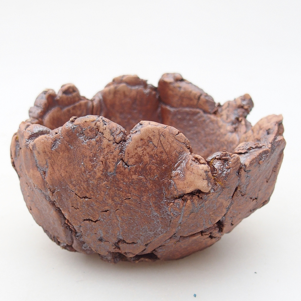 Ceramic Shell 9,5 x 8,5 x 5,5 cm , colour brown