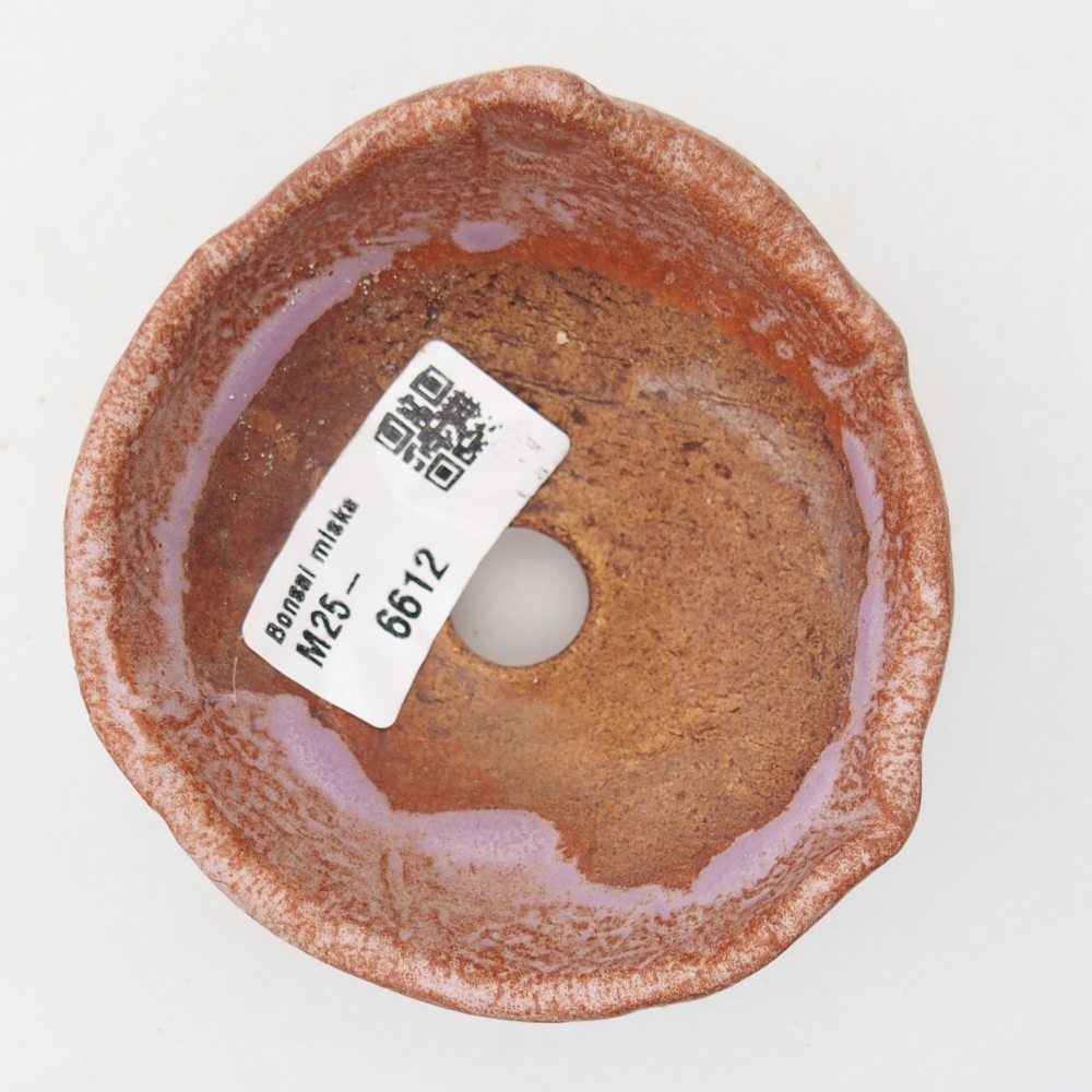 Ceramic shell 9 x 8,5 x 6,5 cm , colour purple