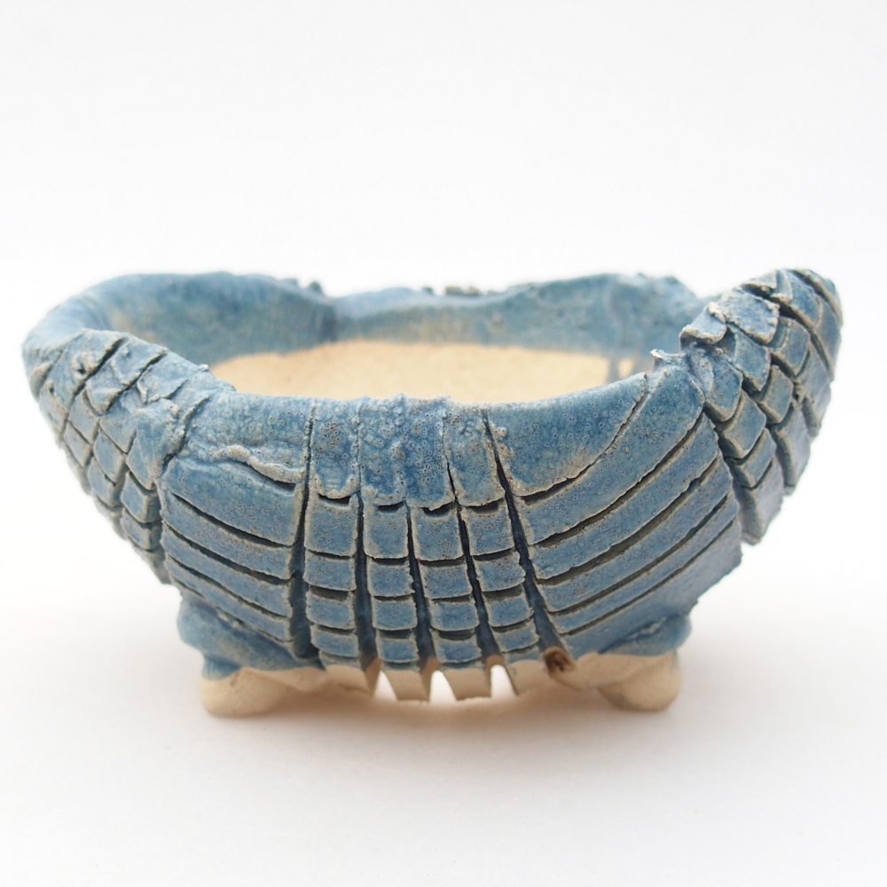 Ceramic Shell 9 x 9 x 5 cm , colour blue