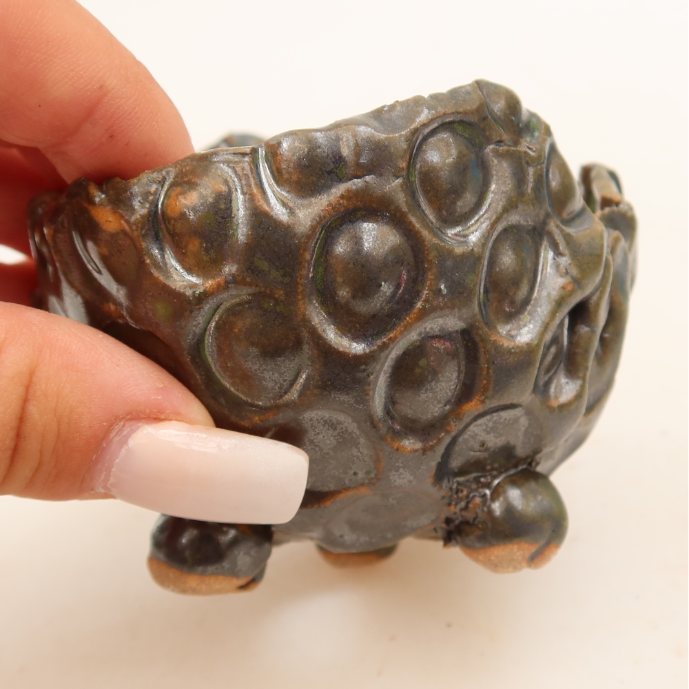 Ceramic Shell  8.5 x 7.5 x 7 cm, brown-green
