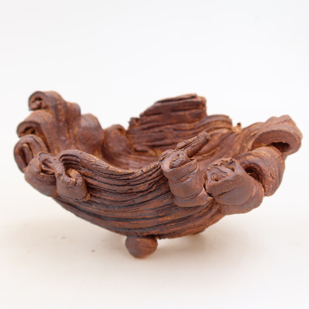 Ceramic Shell  11.5 x 8.5 x 6.5 cm, brown