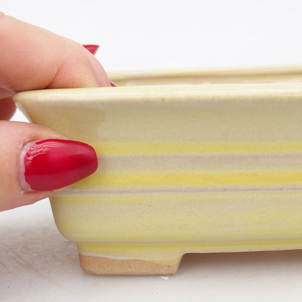 Ceramic bonsai bowl 13,5 x 10 x 4,5 cm, yellow