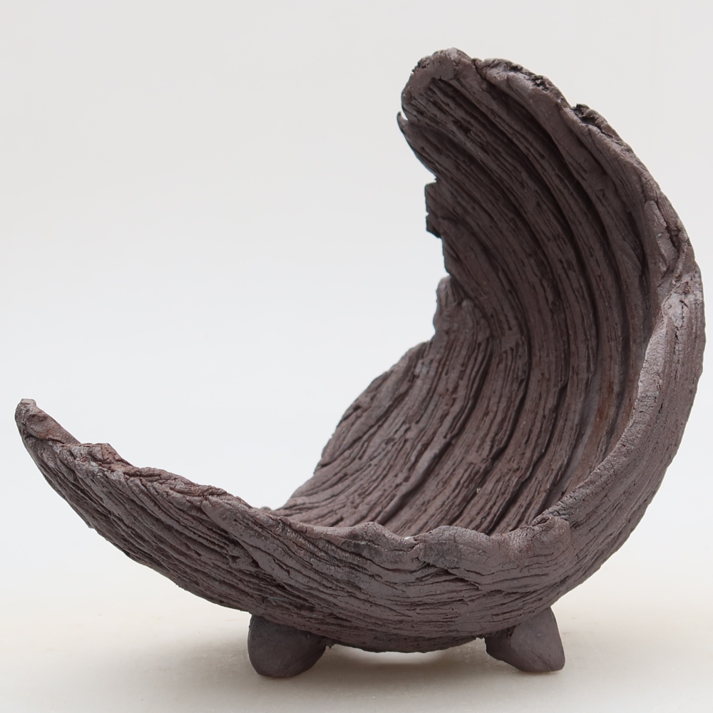 Ceramic Shell  14.5 x 11 x 15.5 cm, brown