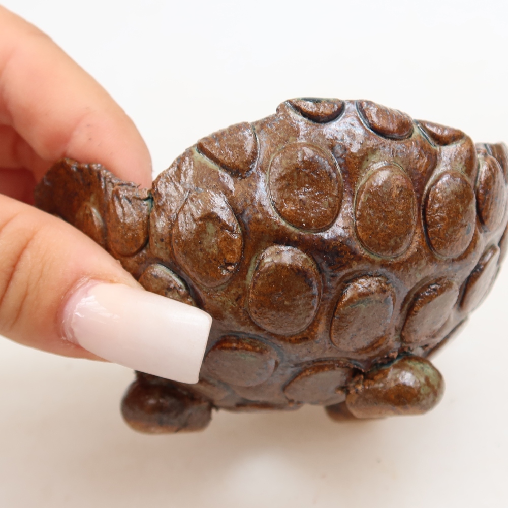 Ceramic Shell, 8.5 x 8.5 x 5 cm, brown-green
