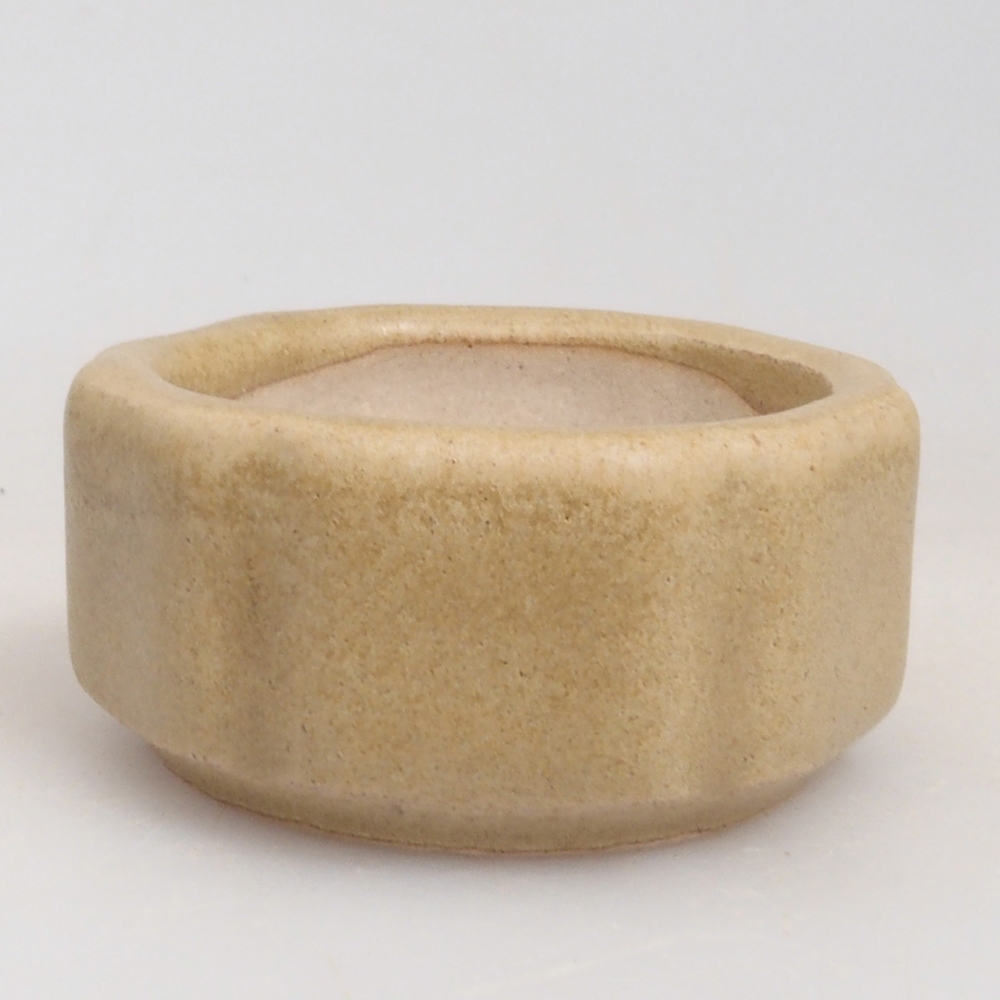 Mini bonsai bowl 4,5 x 4,5 x 2 cm, color brown