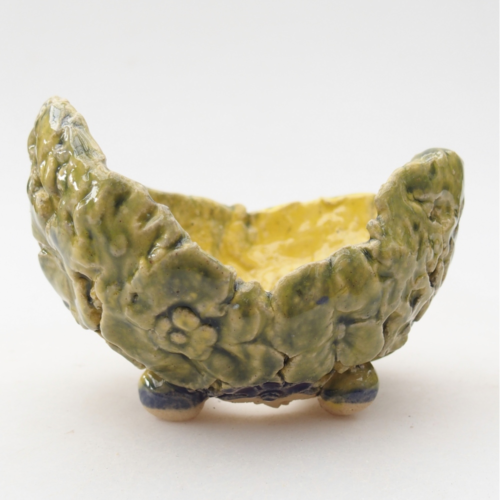 Ceramic Shell 8,5 x 7,5 x 6 cm , yellow
