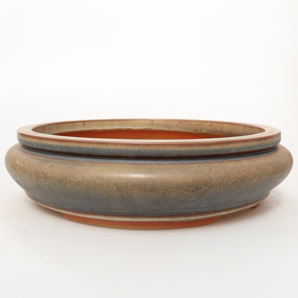 Ceramic Shell 23 x 23 x 7 cm , colour brown