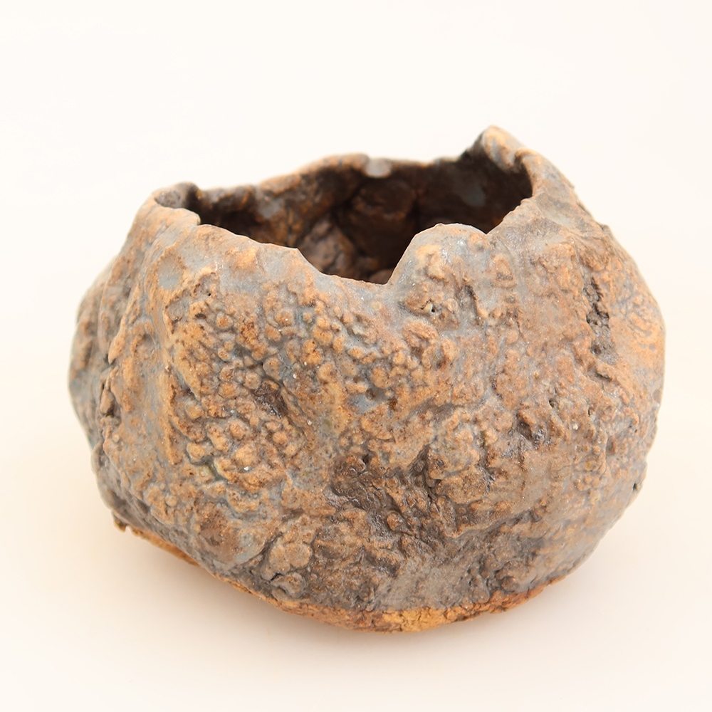 Ceramic Eggshell, 4.5 x 4 x 6 cm, blue