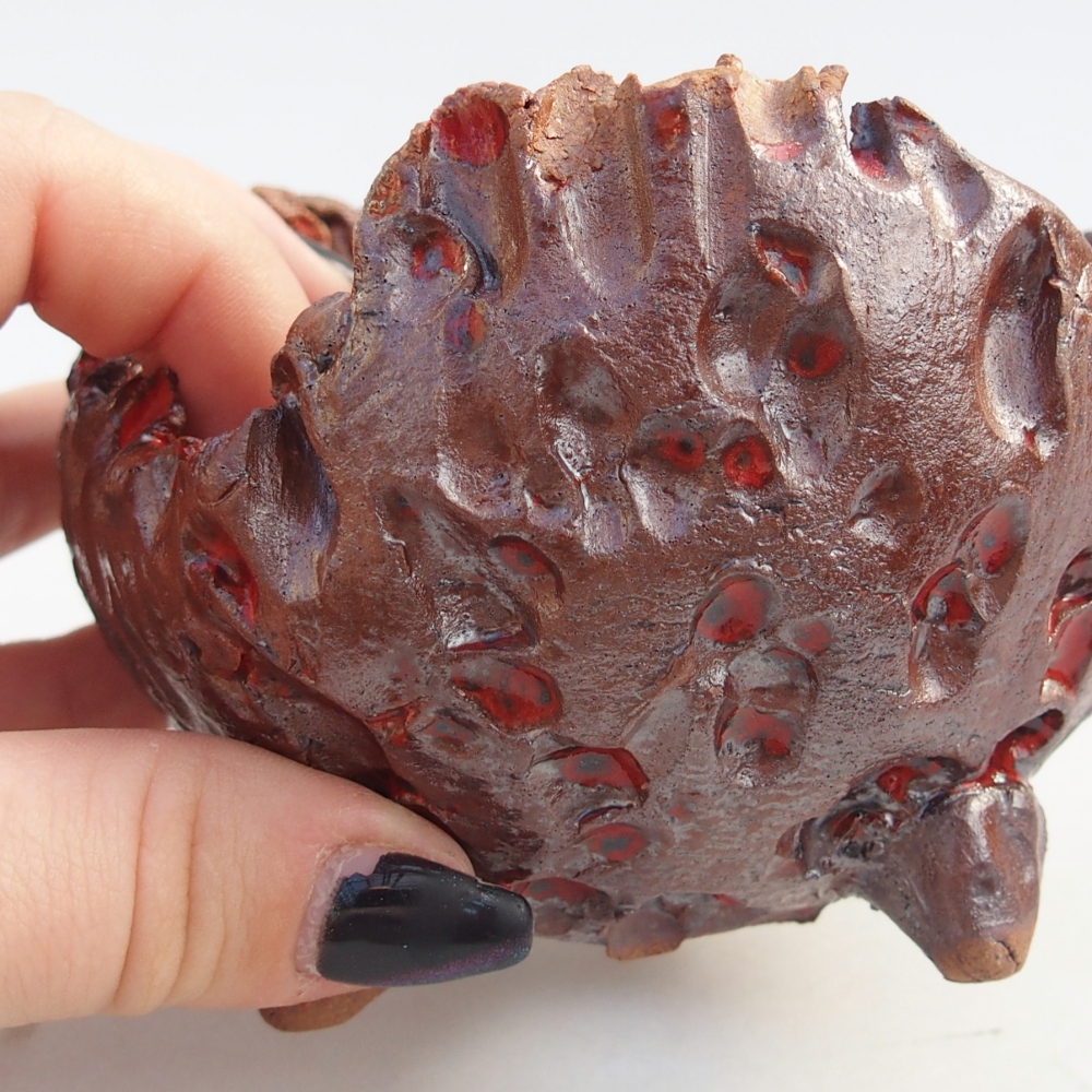 Ceramic Shell 10 x 9,5 x 8 cm , colour brown