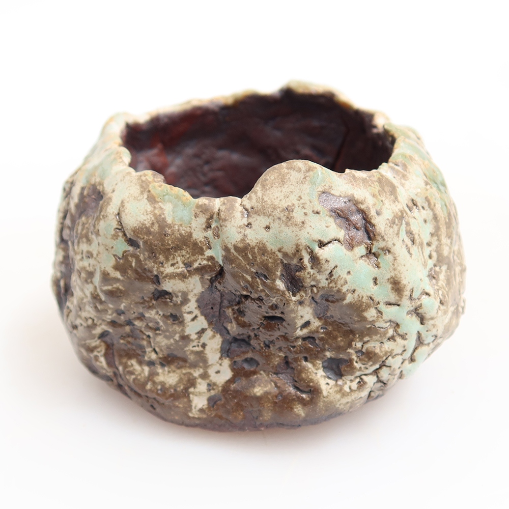Ceramic Shell, 6 x 5 x 5 cm, green