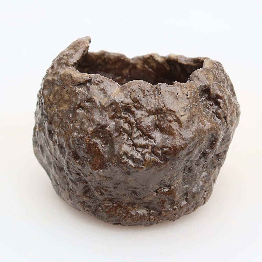 Ceramic Shell  6 x 4.5 x 6 cm, brown