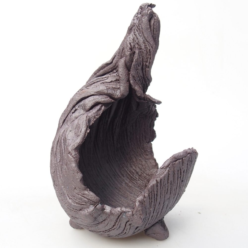 Ceramic Shell 8 x 9 x 14,5 cm , metallic colour