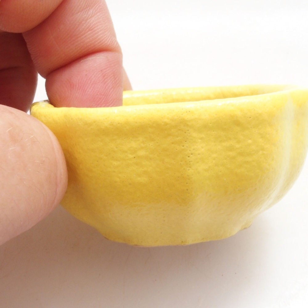 Ceramic bonsai bowl 5,5 x 5,5 x 3 cm, yellow