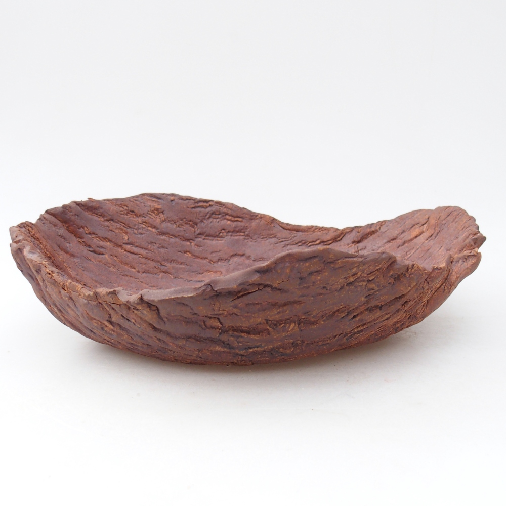 Ceramic shell 28 x 22,5 x 7 cm , colour brown