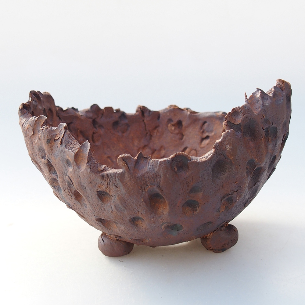 Ceramic Shell 13 x 12,5 x 8,5 cm , colour brown