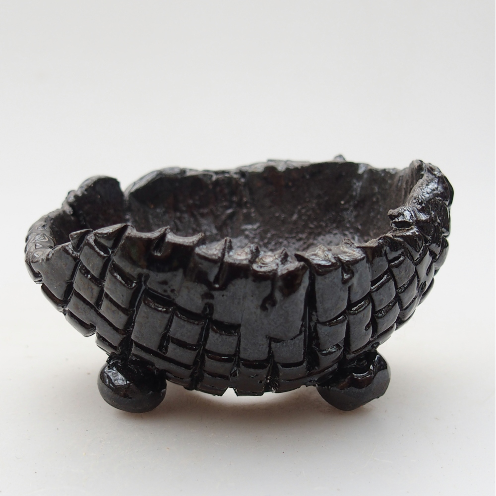 Ceramic Shell 8,5 x 8 x 5 cm , colour black