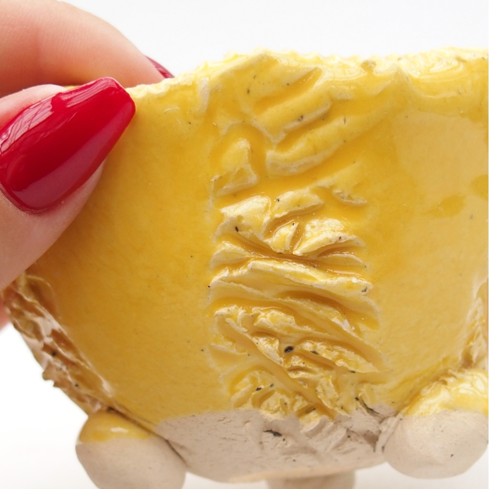 Ceramic Shell 9 x 9,5 x 7 cm , yellow