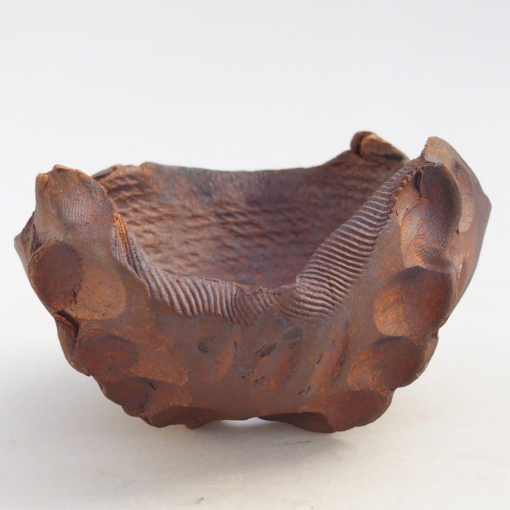 Ceramic Shell 11 x 10 x 6,5 cm , colour brown