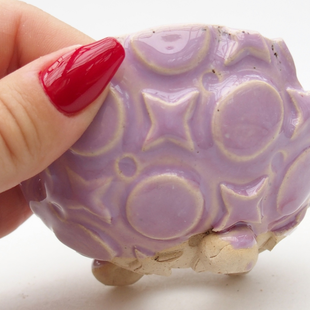 Ceramic shell 9 x 8,5 x 6 cm , colour purple
