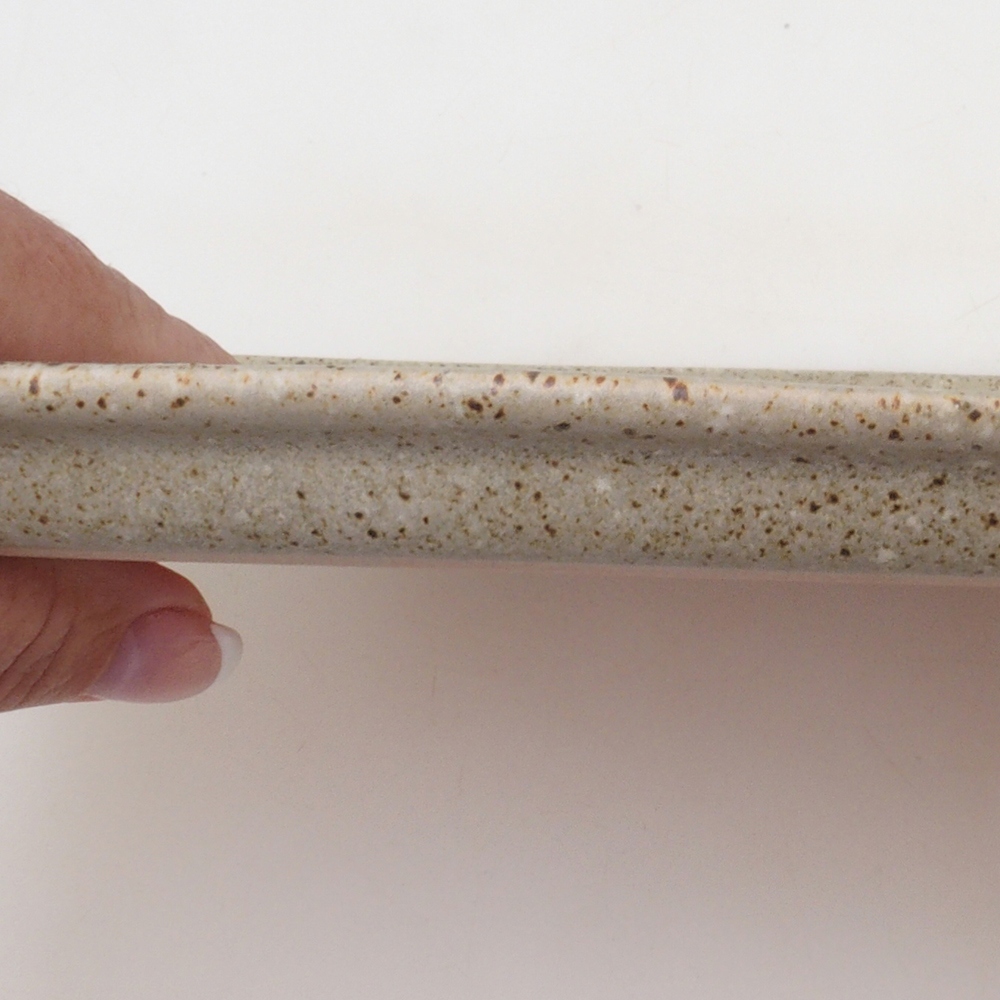 Ceramic saucer H10 - 34 x 23.5 x 1.5 cm - beige
