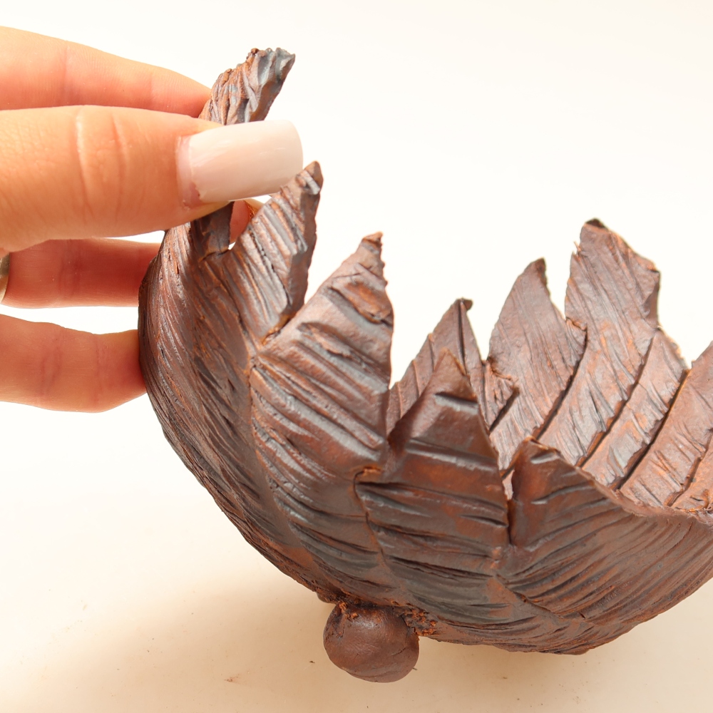 Ceramic Shell  14.5 x 11 x 11 cm, brown